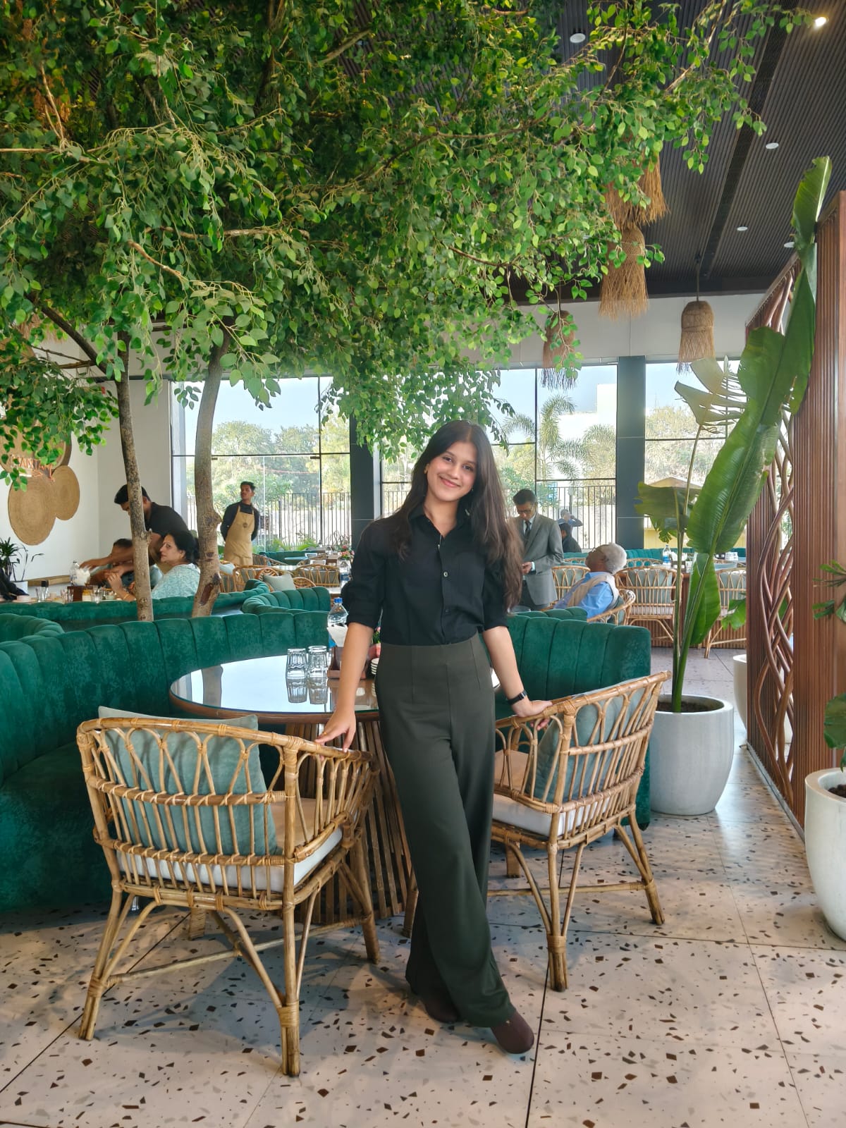 Manvi Saxena, Co-Founder